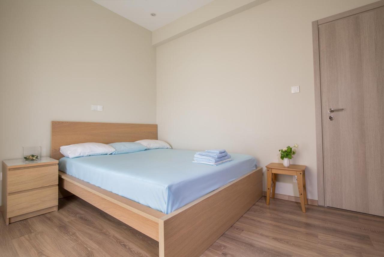 Cosy Apartment With Terrace Near Metro Station Athen Exterior foto