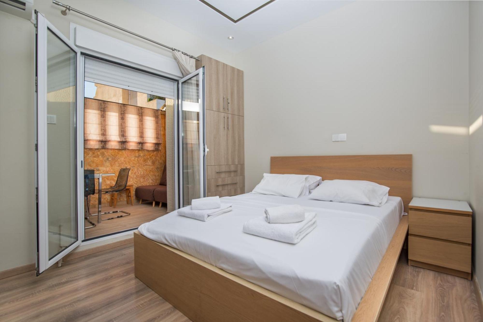 Cosy Apartment With Terrace Near Metro Station Athen Exterior foto
