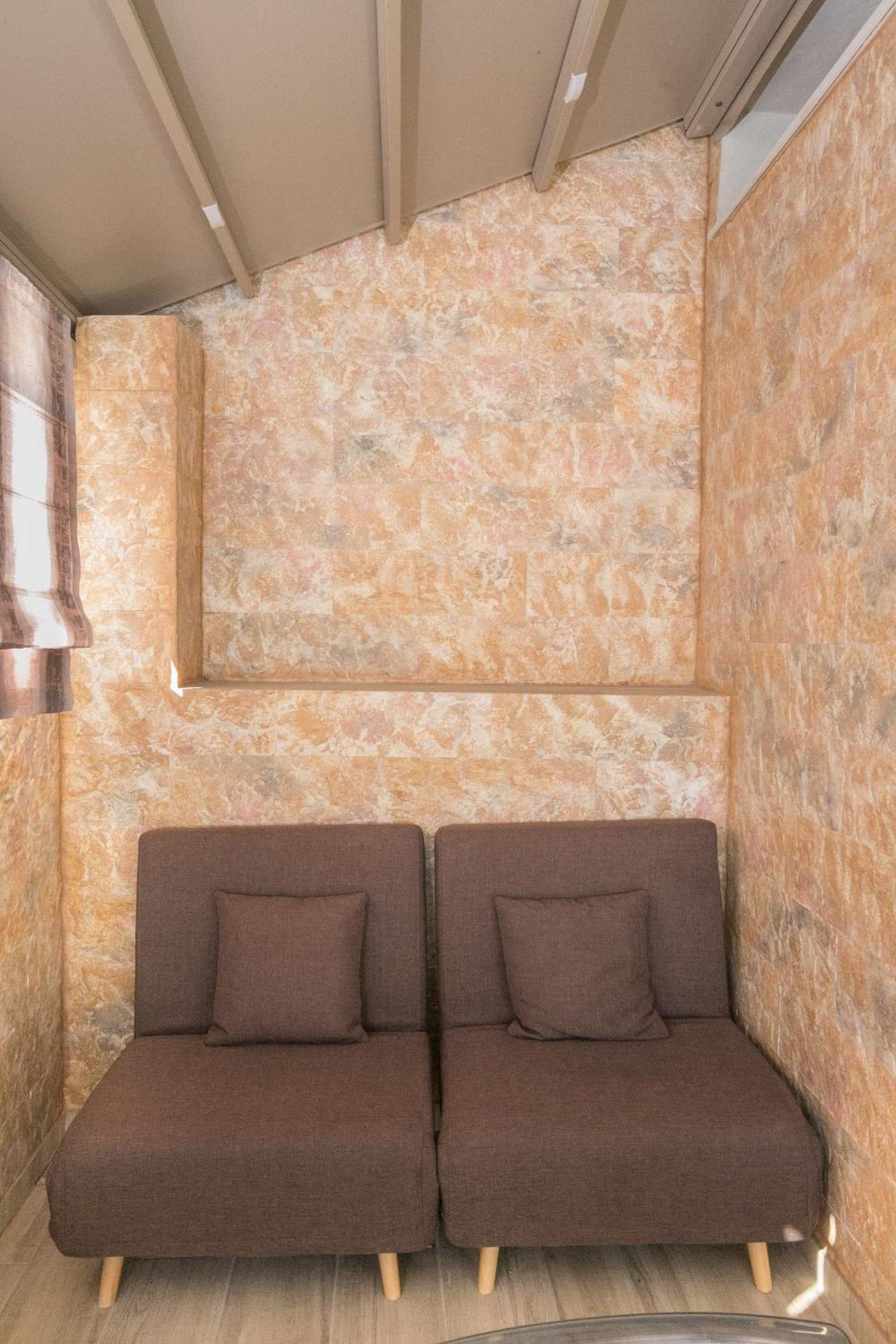 Cosy Apartment With Terrace Near Metro Station Athen Exterior foto